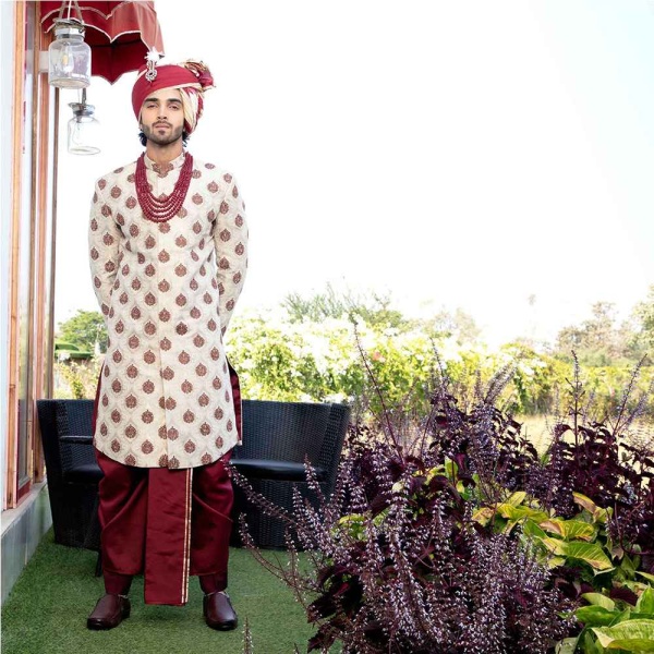 Ivory sherwani with burgundy boota embroidery all over - Image 2